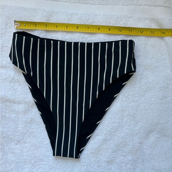 ALIX NYC Sagamore Bikini Set in Stripe - Picture 9 of 10